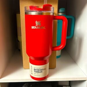 Stanley 40 oz Stainless Steel H2.0 FlowState Quencher Tumbler